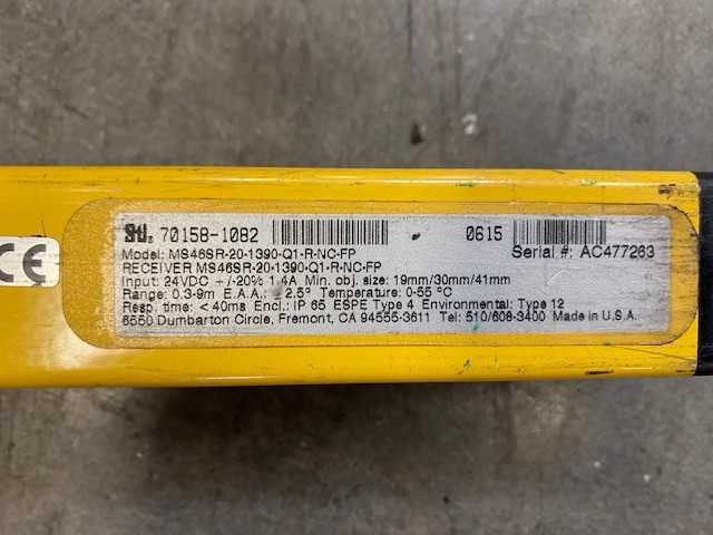 Set of 2 STI Mini-Safe 4600 Series MS46SR-20-1390-Q1-R-NC-FP Light Curtain Receiver - Used - Bench Tested - LIGHTING
