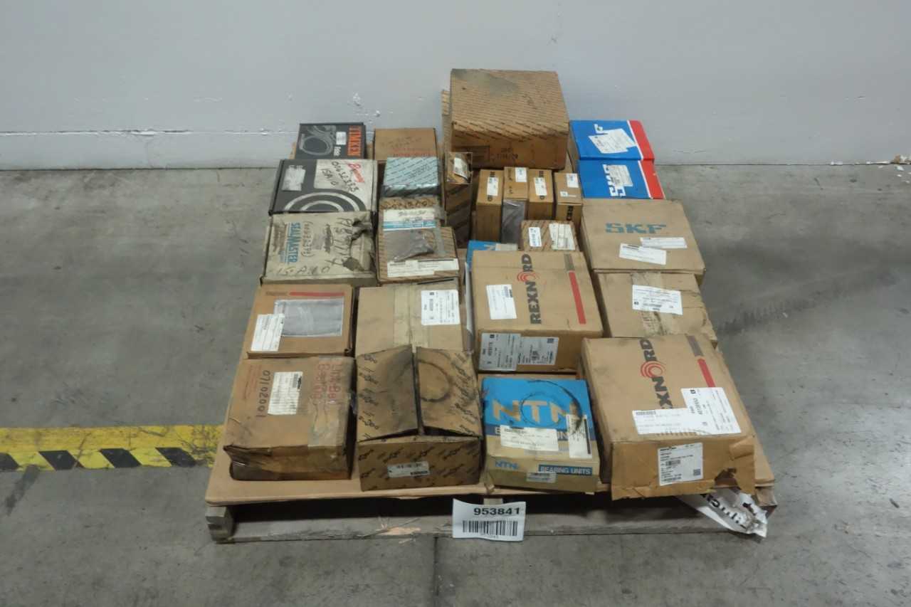 PALLET OF ASSORTED FLANGE AND MOUNTED BEARINGS - BEARINGS