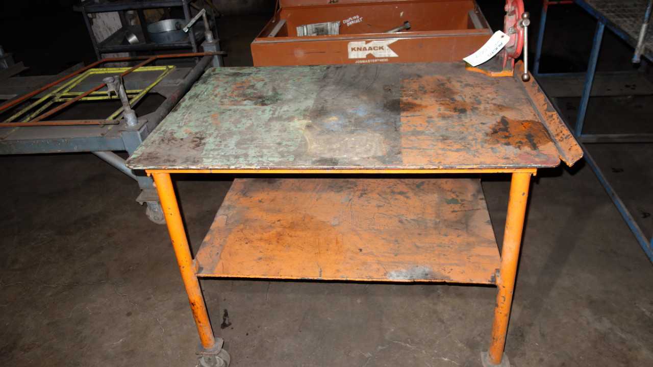 ROLLING CART WITH PROTO PIPE THREADER 1/8IN TO 3-1/2IN - MISCELLANEOUS