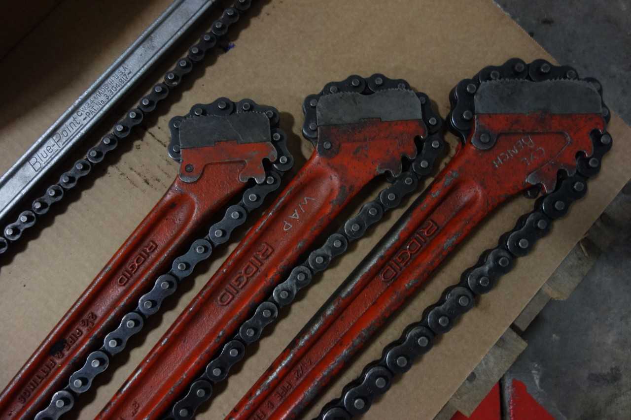 2 PALLETS OF ASSORTED HAND TOOLS - HAND TOOLS