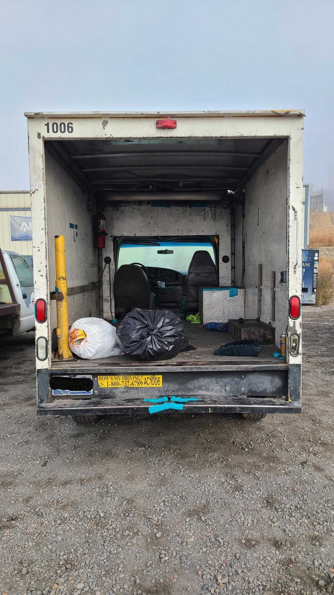 1999 Ford E350 - BUSES