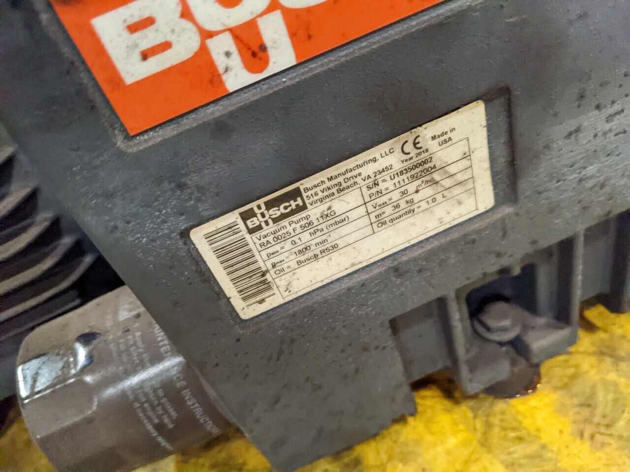 LOT OF 2 BUSCH RA0025.F506.11XG VACUUM PUMP (NEED REPAIRS) - VACUUM PUMP