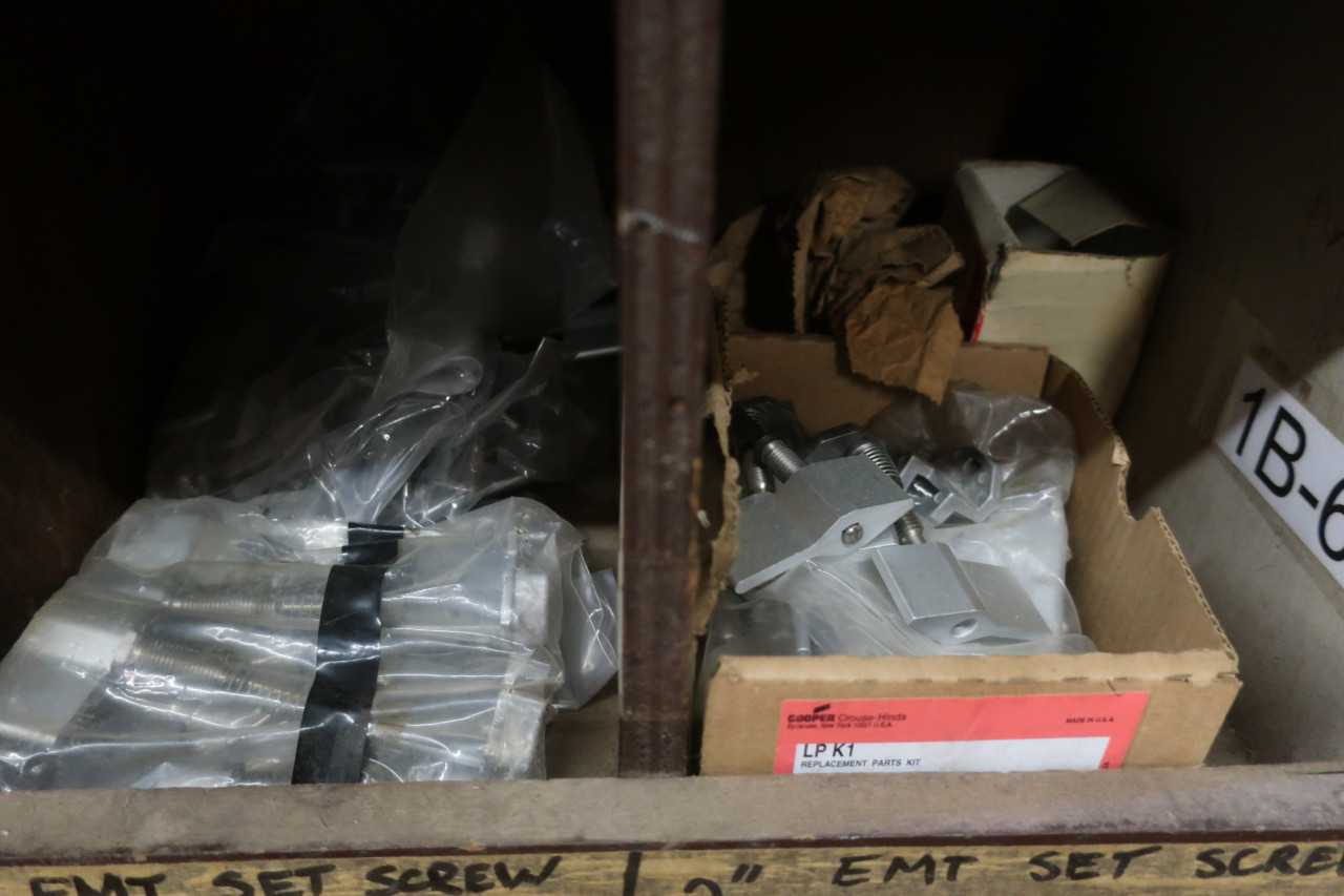 CONTENTS OF SHELVES, ASSORTED ELECTRICAL COUPLINGS, STRAPS, CONNECTORS - ELECTRICAL COMPONENTS
