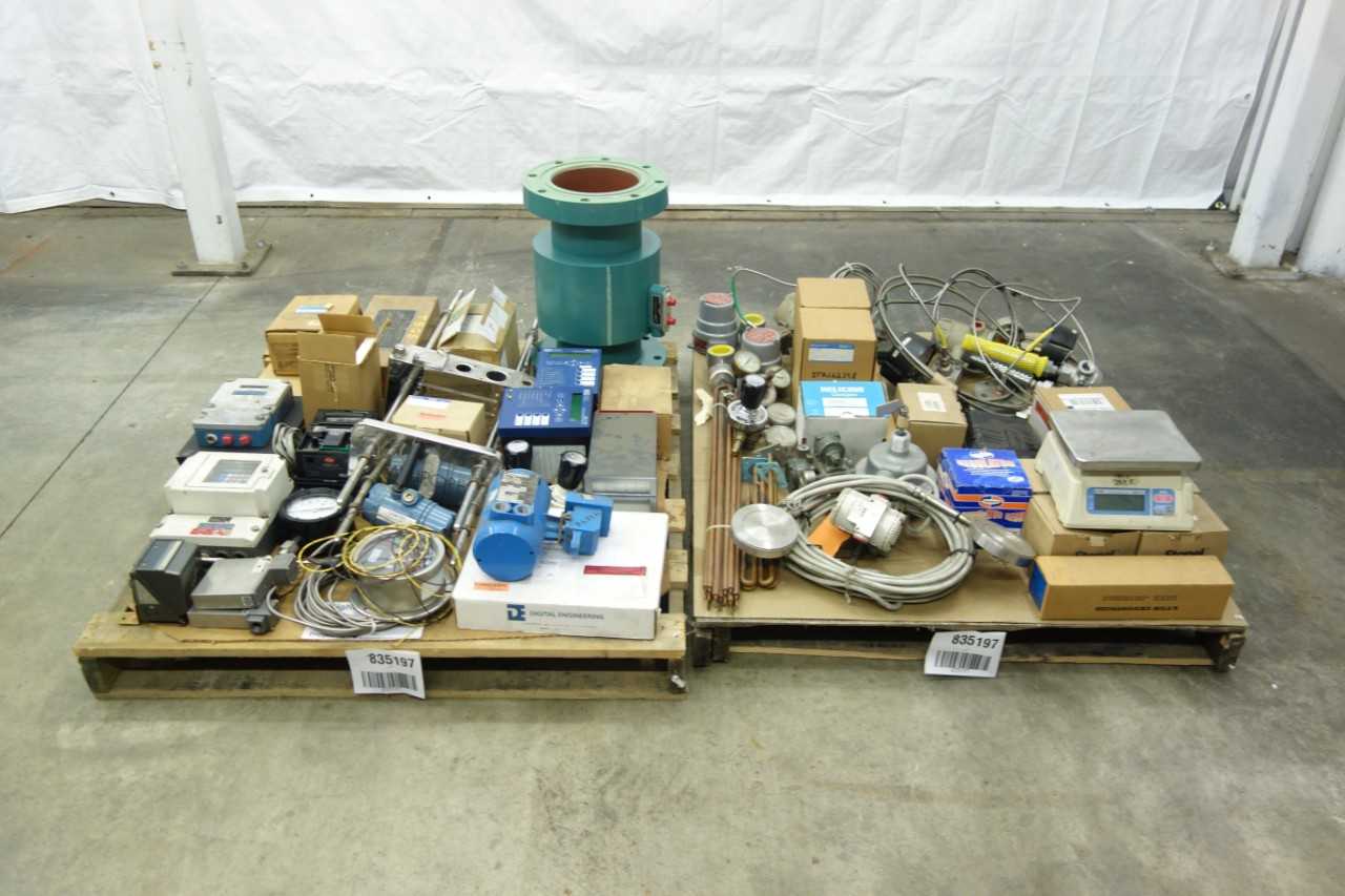 2 PALLETS OF INSTRUMENTATION - INSTRUMENTATION