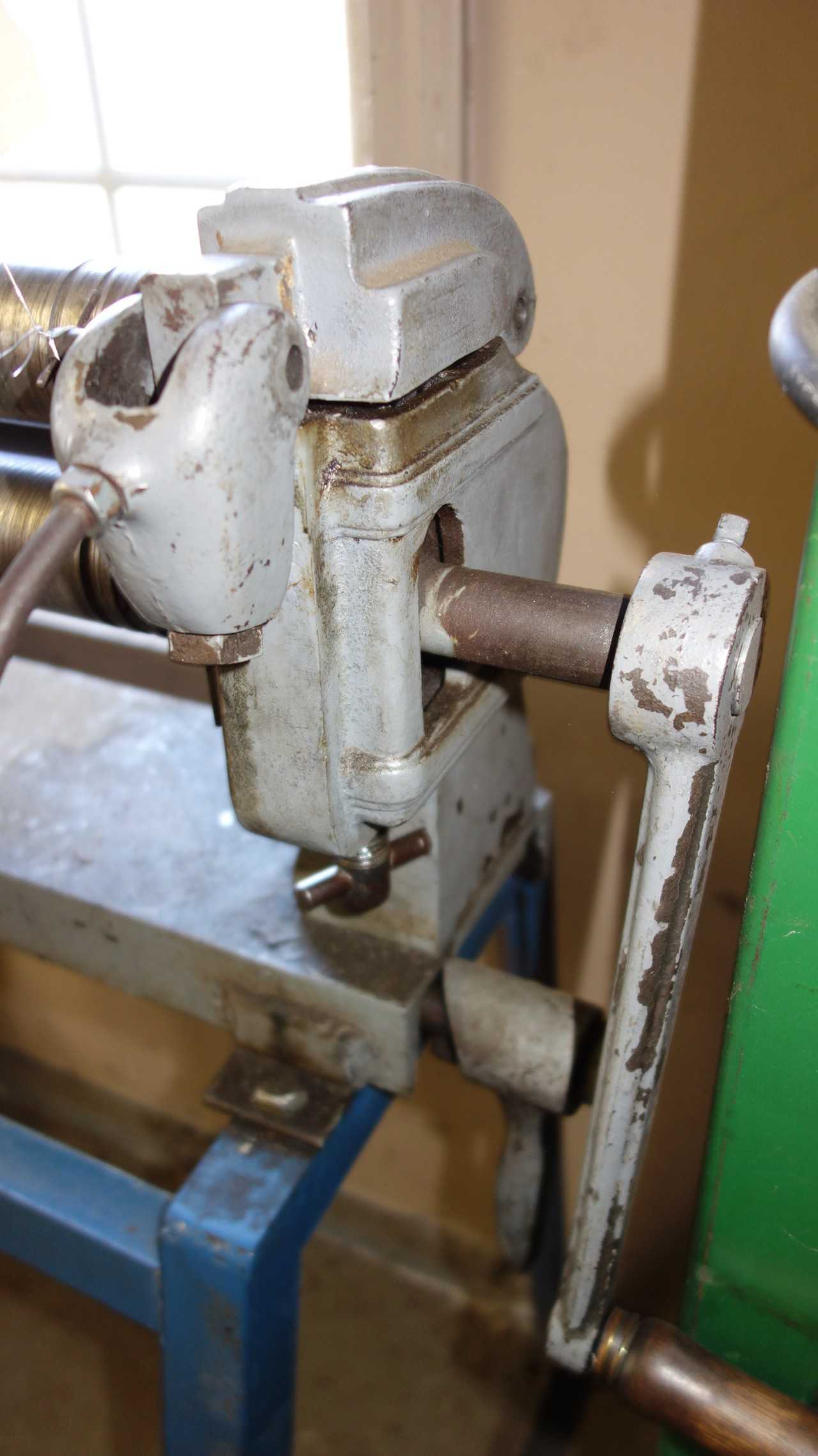 SHEET ROLL FEEDER - TUBE LASER CUTTERS