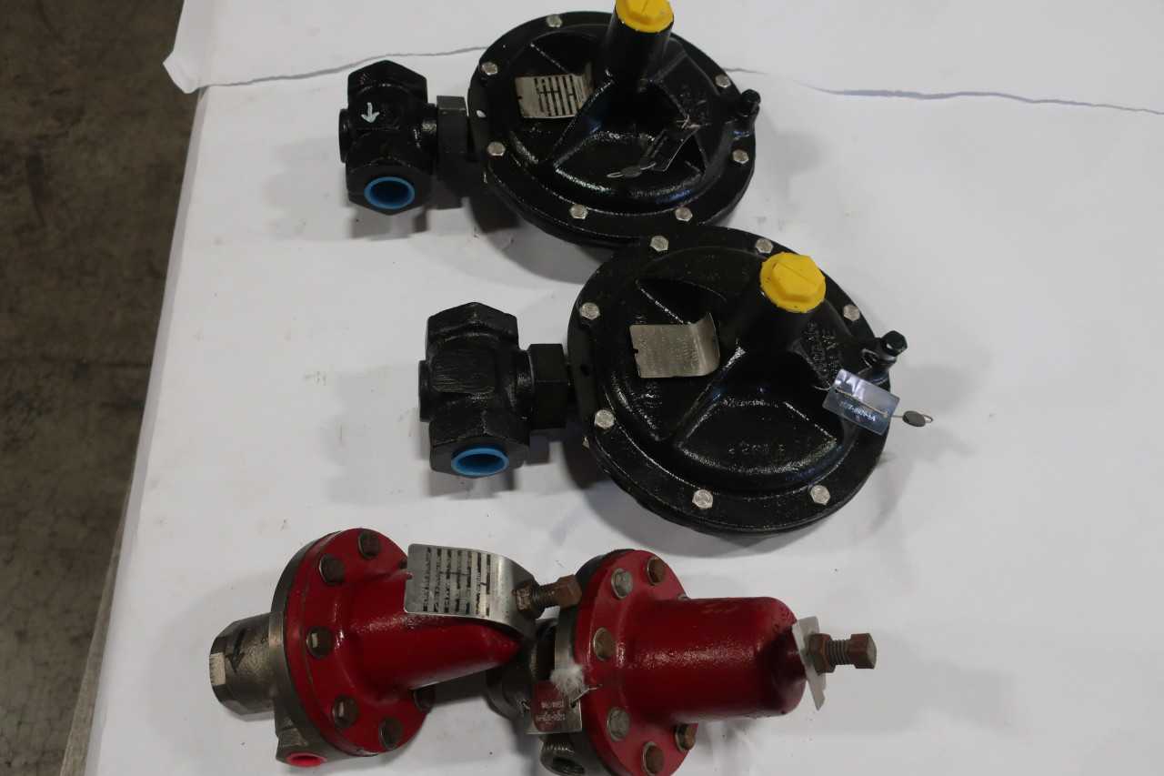 LOT OF ASSORTED JORDAN SLIDING GATE VALVES - KNIFE GATE VALVE