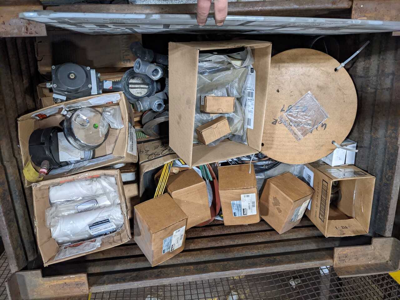 2 CRATE OF ASSORTED MRO, MOTOR, CLAMPS, ACTUATORS, GAUGES, VALVES, FITTINGS, TUBING, PARKER, SIEMENS - VALVES
