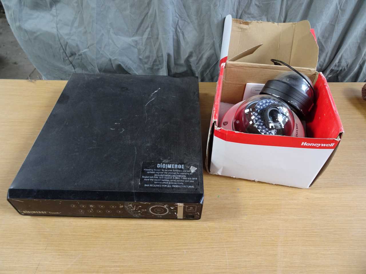 surveillance DVR & security cameras - LAB & SCIENTIFIC