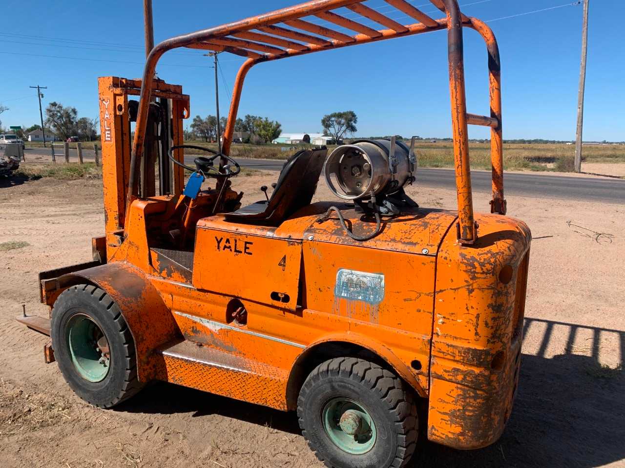 Yale 7,500 Lb Propane Forklift - FORKLIFTS