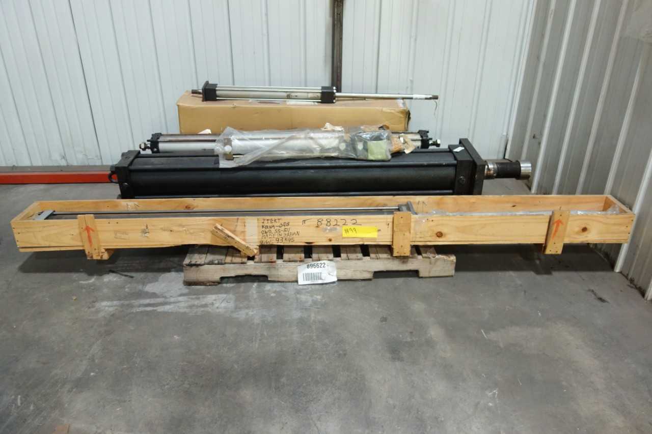LOT OF ASSORTED HYDRAULIC AND PNEUMATIC CYLINDERS - PNEUMATIC CYLINDERS & ACTUATORS