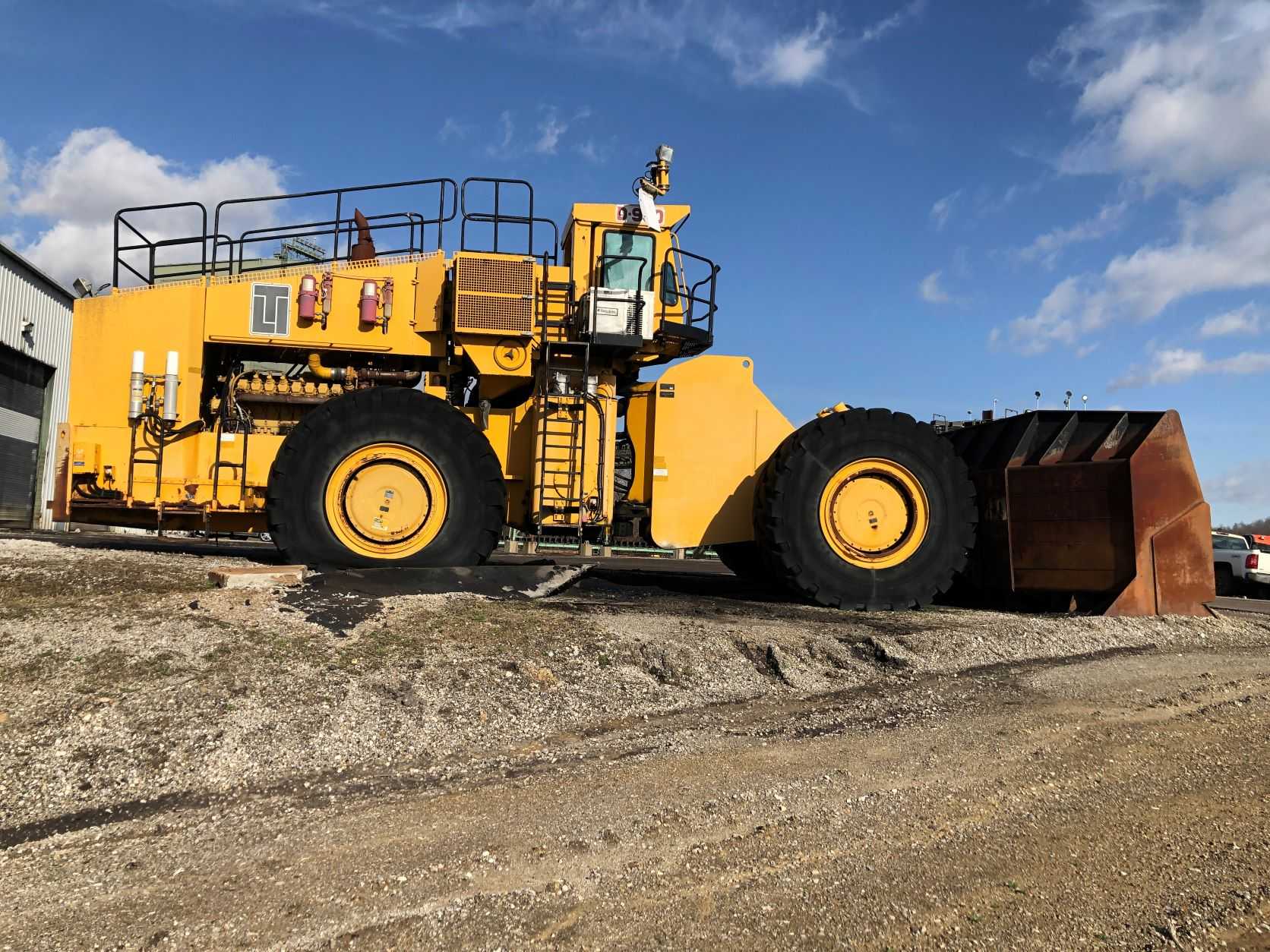 2009 LeTourneau D950 Dozer - CONSTRUCTION EQUIPMENT