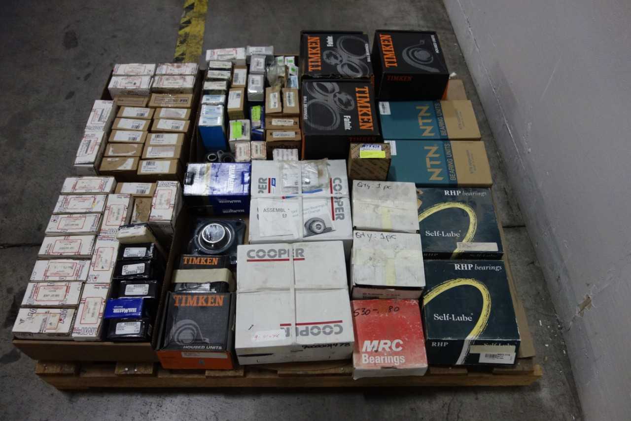 LOT OF ASSORTED BEARINGS - BEARINGS