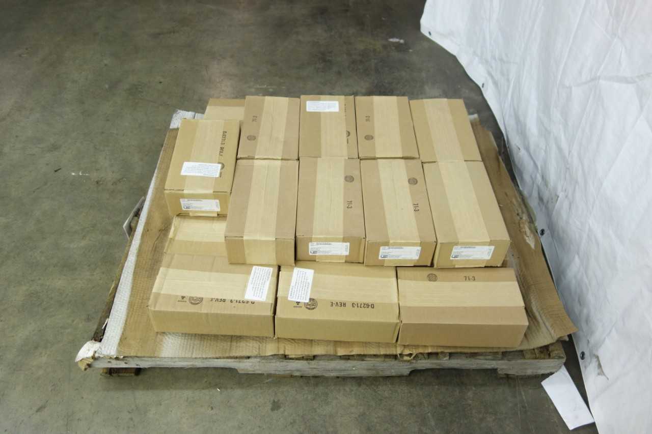 LOT OF 24 UNITED ELECTRIC CONTROLS 12SHSN5A PRESSURE SWITCHES - ELECTRICAL COMPONENTS