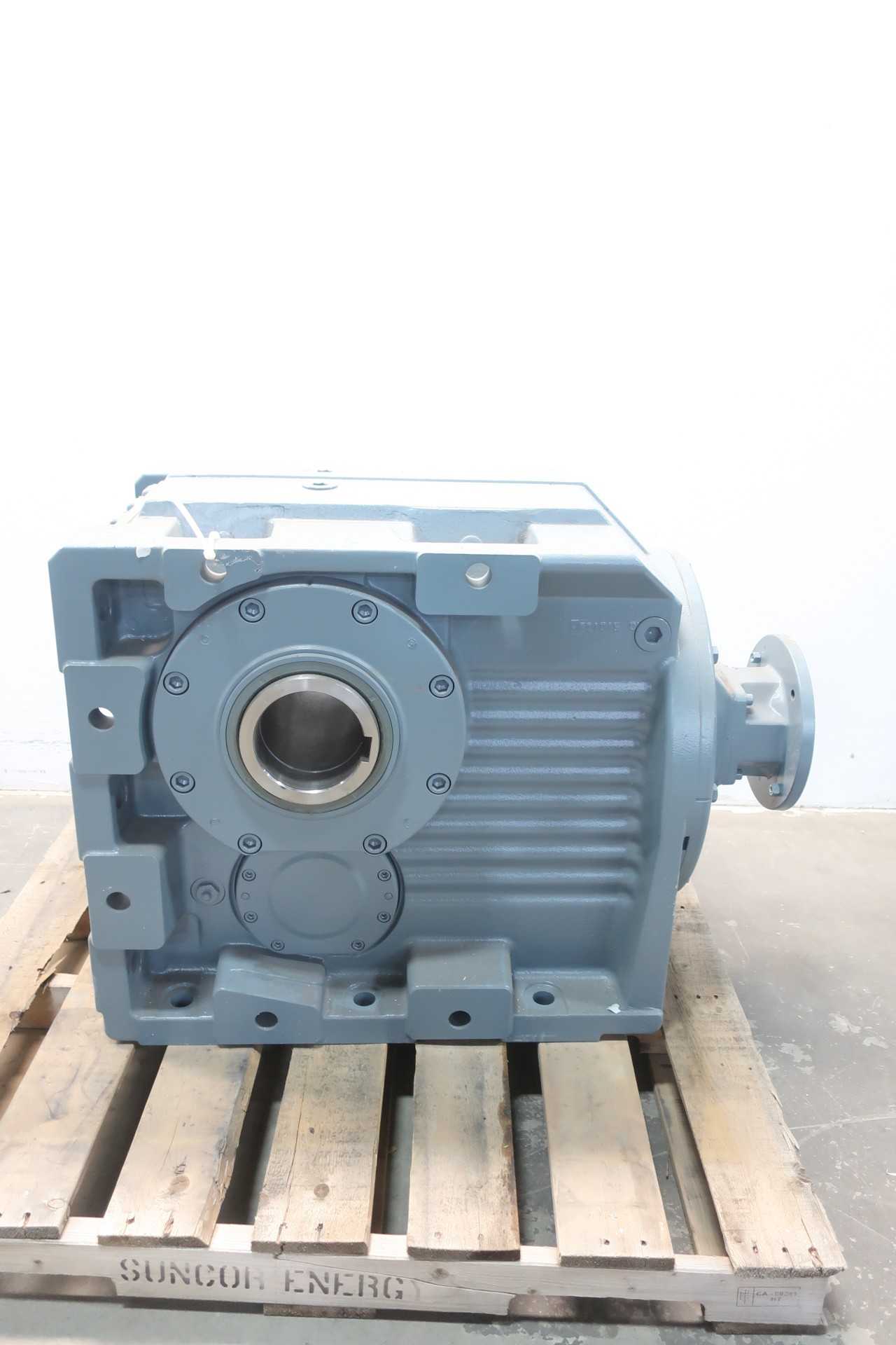 SEW EURODRIVE KA167 AM284/286 RIGHT ANGLE GEAR REDUCER 134.99:1 - GEAR REDUCERS