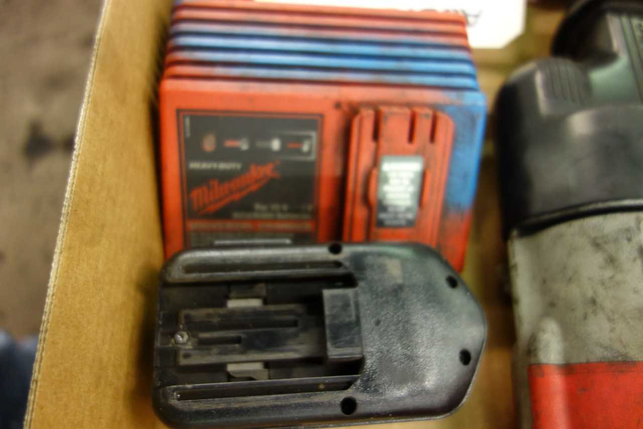 MILWAUKEE 6515-20 POWER PLUS SAWZALL 18V-DC - ELECTRIC POWER TOOLS