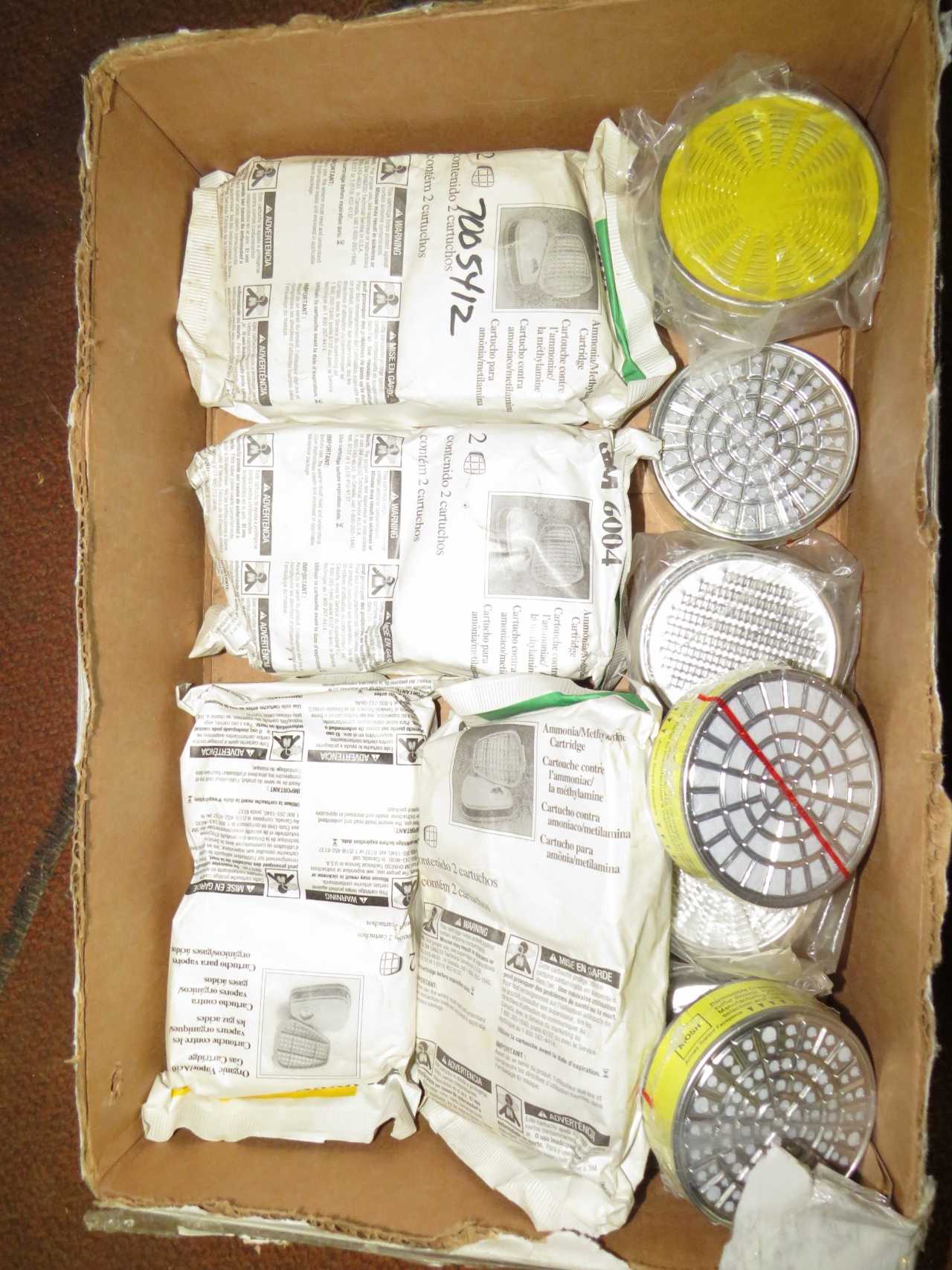 LOT OF ASSORTED NIOSH 3M PERMISSABLE CHEMICAL CARTRIDGE 7253, 3M 6004 AMMONIA / METHYLAMINE CARTRIDGE - SAFETY SWITCH