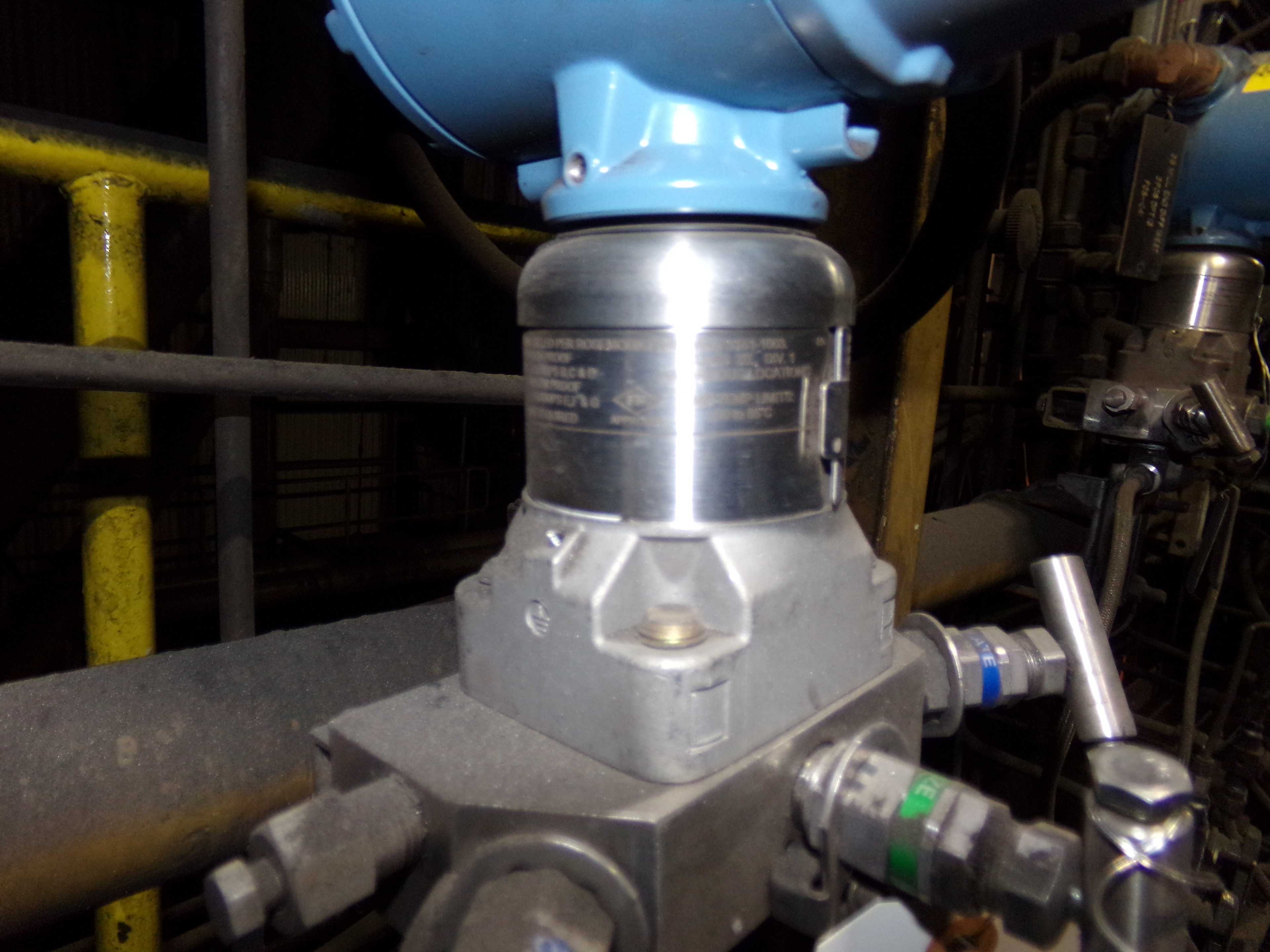 2004 ROSEMOUNT 300S1AAE5M5 TRANSMITTER - INSTRUMENTATION