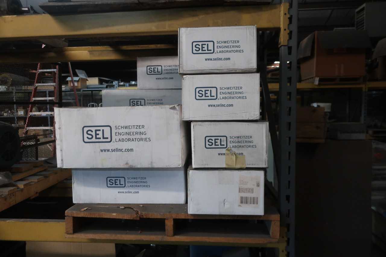 1 PALLET OF ASSORTED SEL SCHWEITZER OVERCURRENT RELAYS & PARTS, 0551003X5X1X - AUTOMATION & CONTROLS
