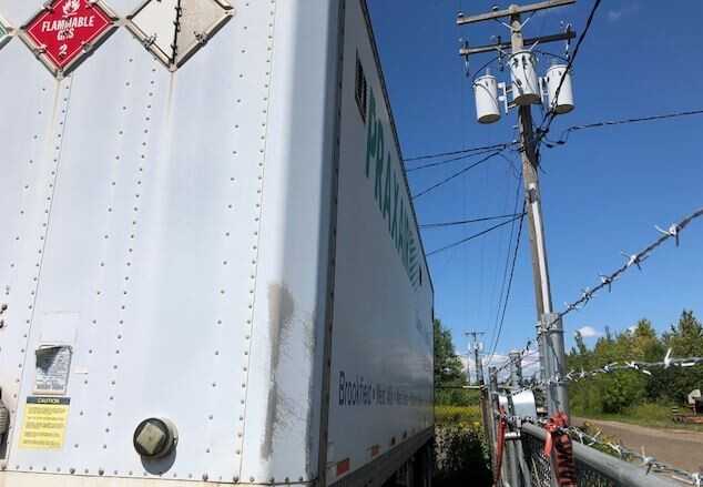 1999 Stoughton FVW302T AR Trailer - TRAILERS