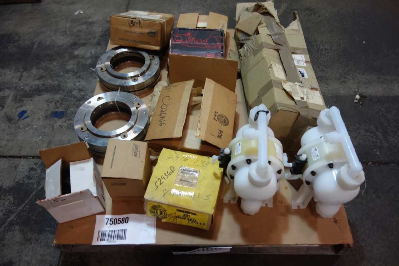 1 PALLET OF ASSORTED DIAPHRAGM PUMPS, PUMP REPLACEMENT PARTS AND ACCESSORIES- SAINT-GOBAIN, CHESTERTON, ROBCO - DIAPHRAGM PUMP
