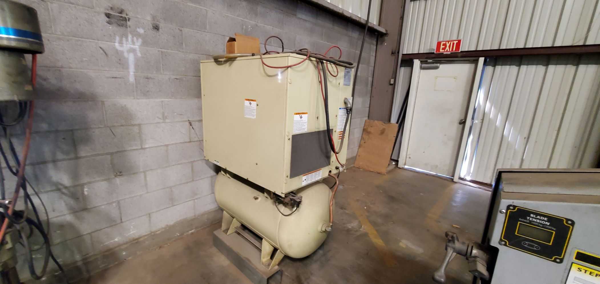 Ingersoll Rand UP6-10TAS-125 WDR Air Compressor - AIR COMPRESSORS