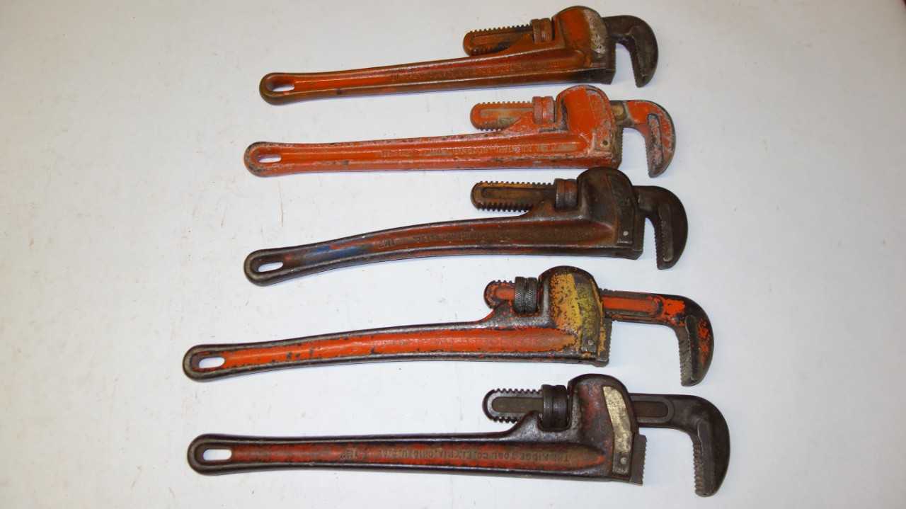 LOT OF 5 RIDGID 18 IN ADJUSTABLE PIPE WRENCHES - HAND TOOLS