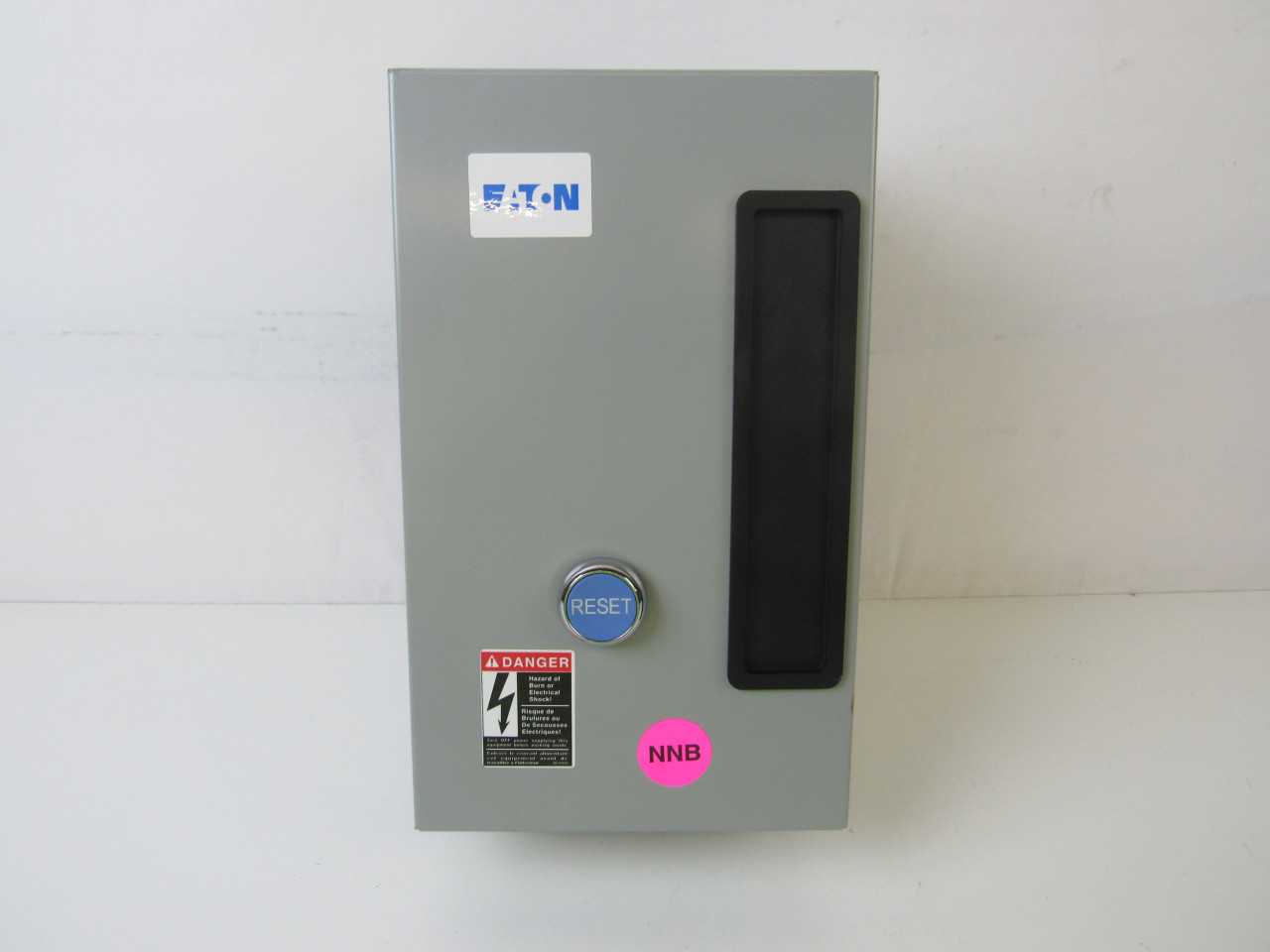 Lot of Quantity 5x Contactors and 1 Starter with an Enclosure - CONTACTORS
