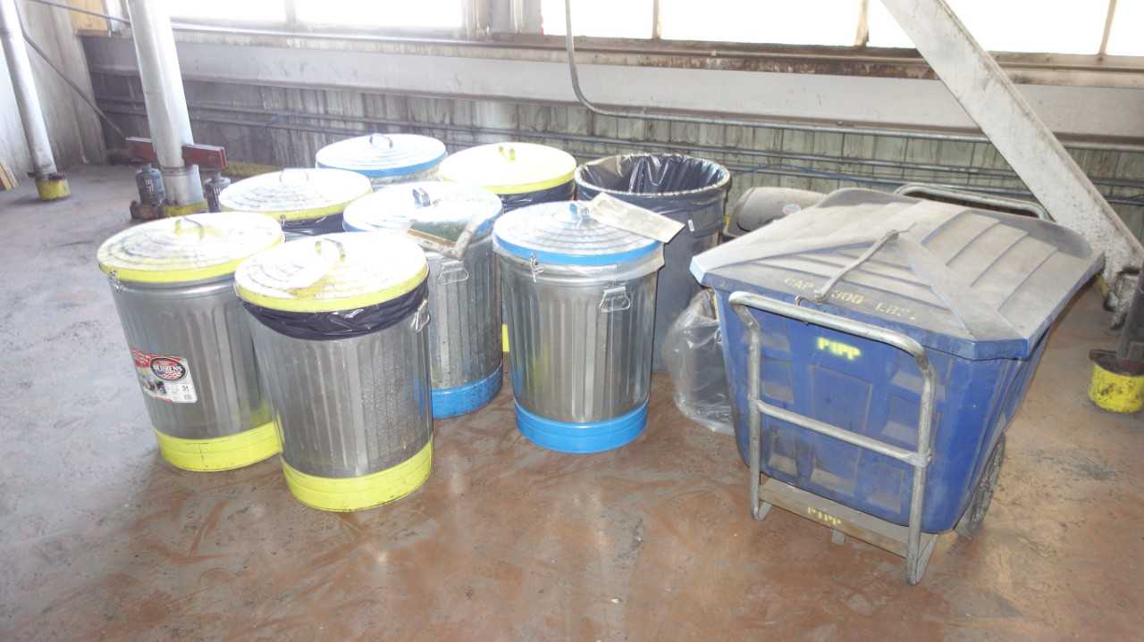 LOT OF 10 TRASH BINS - ELECTRIC POWER TOOLS