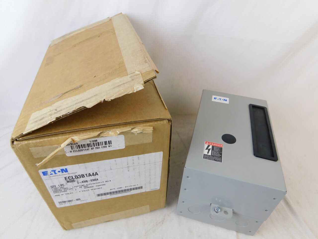 Quantity of 3x ECL03B1A4A Enclosed Contactors - CONTACTORS Quantity of 3x ECL03B1A4A Enclosed Contactors - CONTACTORS