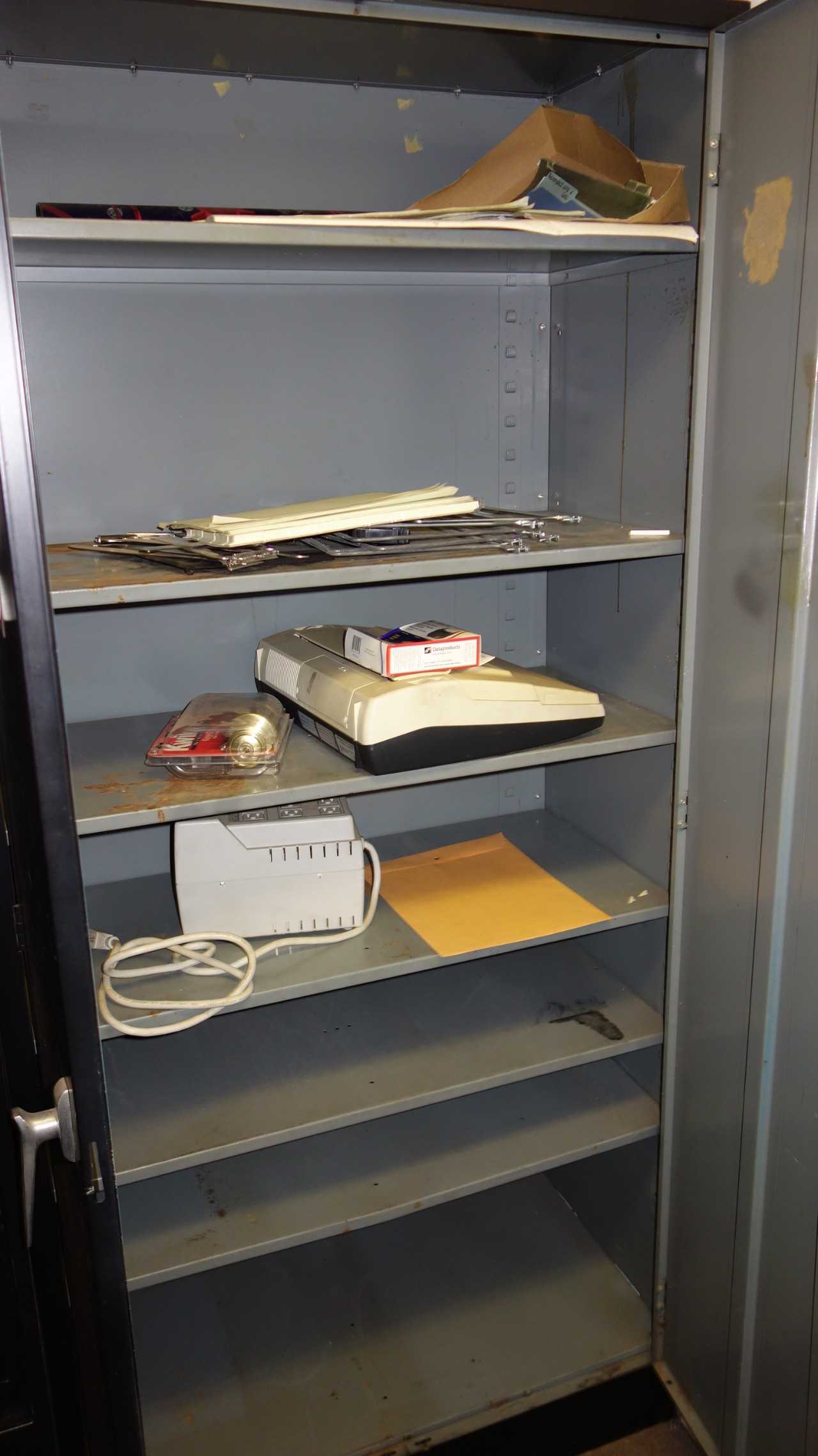 2 DOOR STEEL CABINET (CONTENTS NOT INCLUDED) - TOOL STORAGE