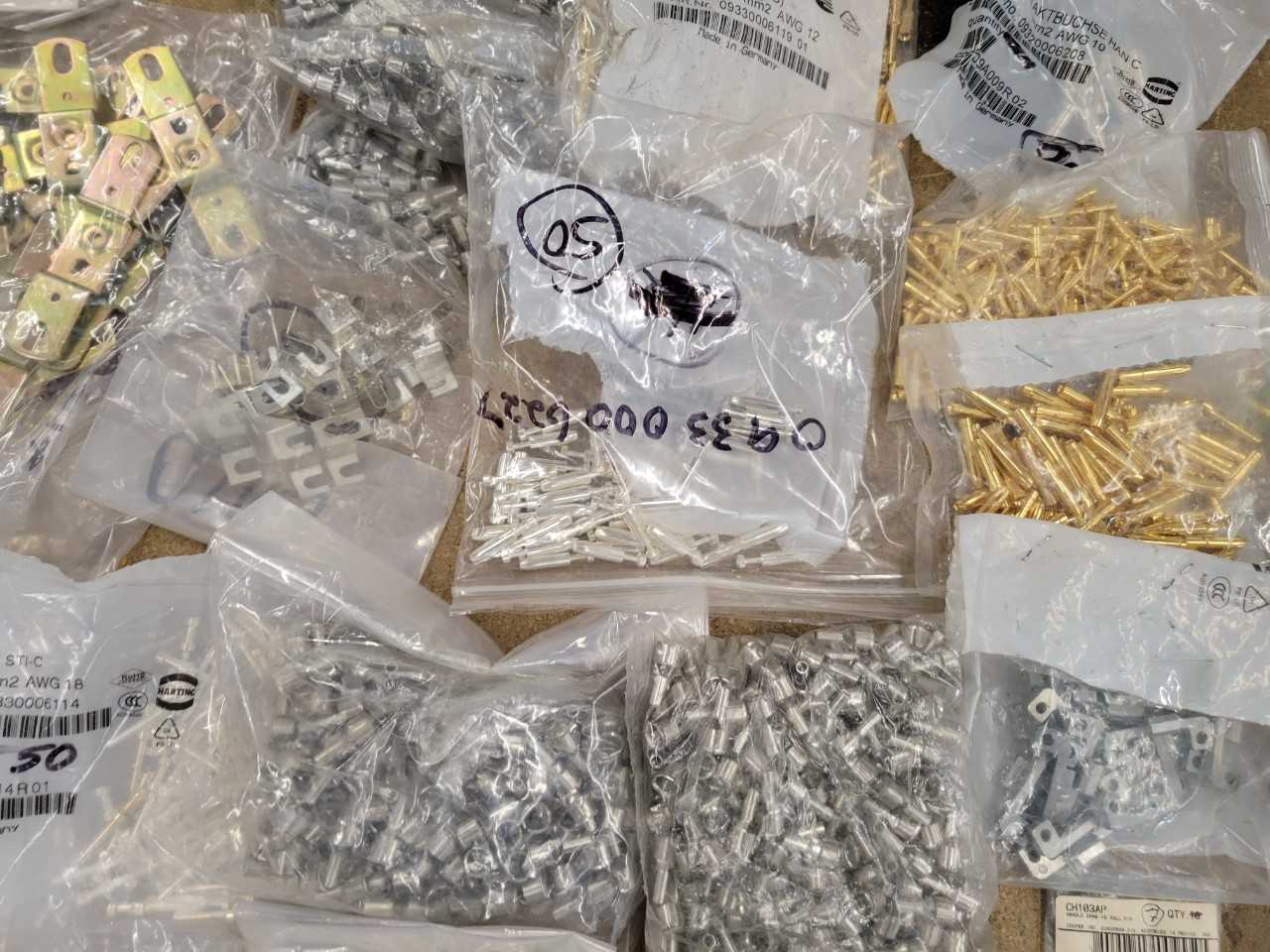 [Harting] Assorted Contacts, 129 Limit Switches - CONTROL VALVE