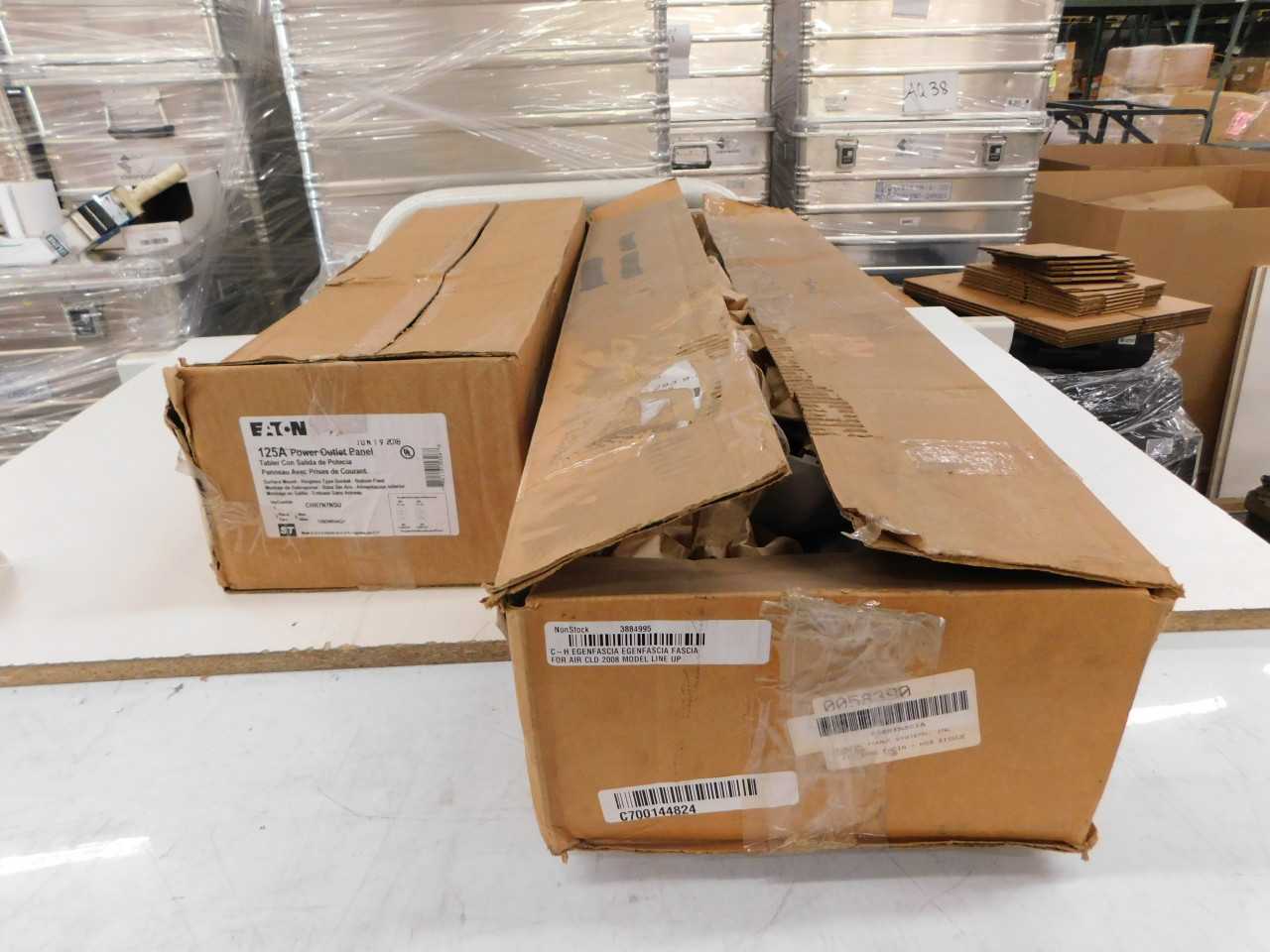 Lot of Quantity 1x Power outlet panel and 1x Power Supply Accy - ELECTRICAL COMPONENTS