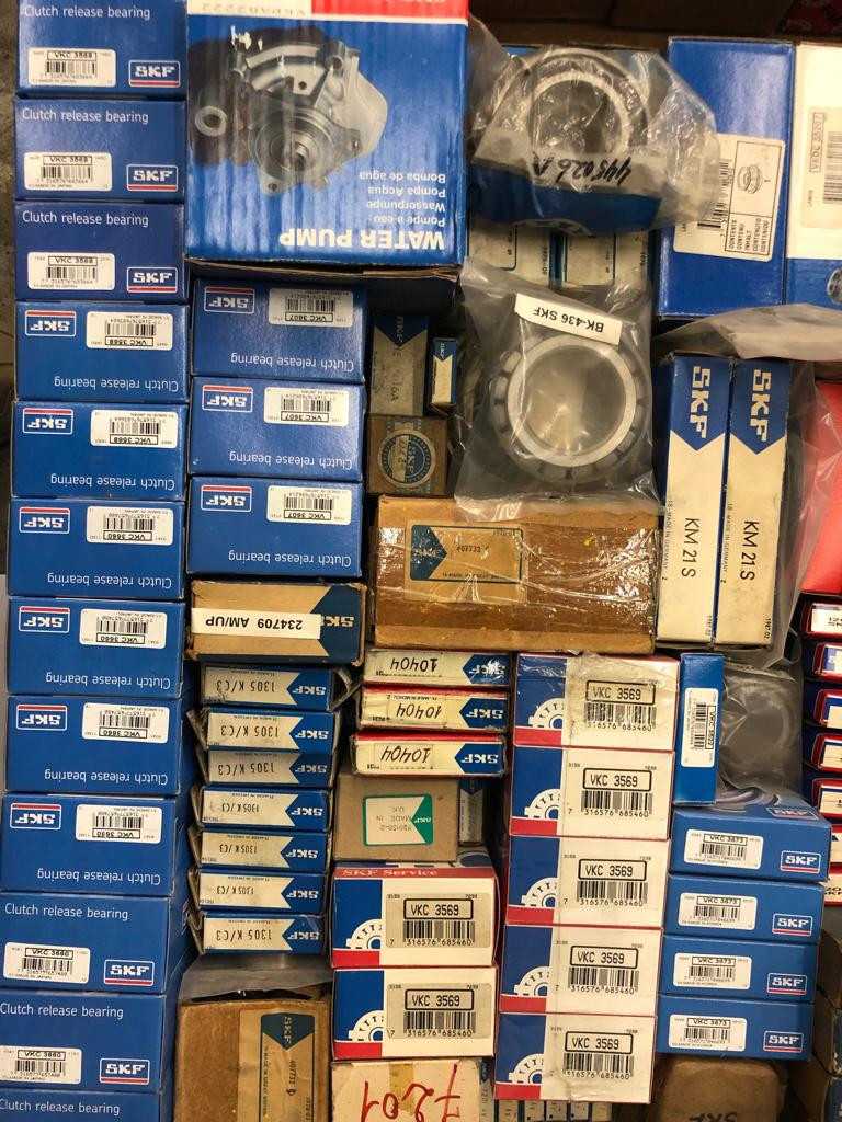 1 pallet of assorted bearings - BEARINGS