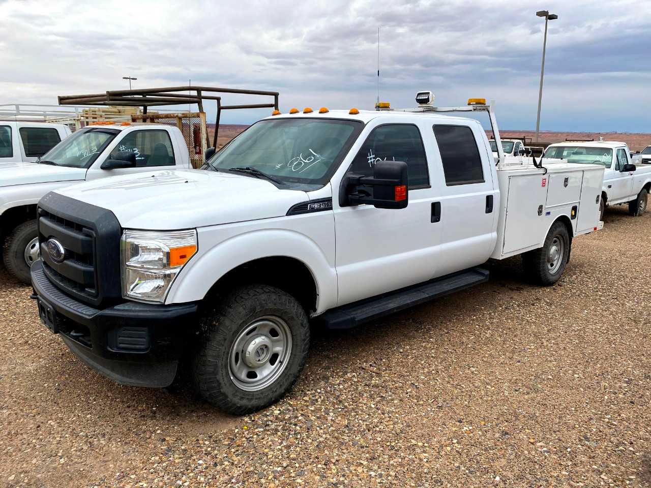 2016 Ford F-350 Super-Duty Crew Cab 4X4 Pickup truck w/ Utility Bed - HYDRO EXCAVATOR TRUCKS