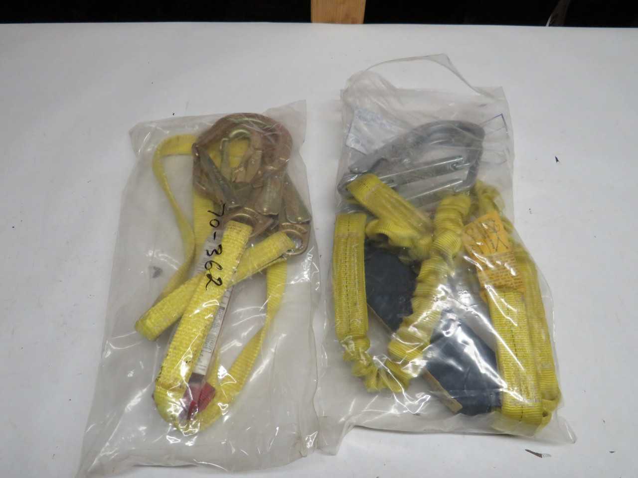 LOT OF 2 SALA EZ STOP II 1221008C SHOCK ABSORBER 8' - SAFETY SWITCH