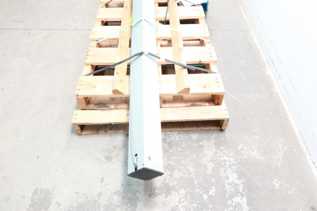 EATON REMOTE POWER BREAKER RACKING SYSTEM - CIRCUIT BREAKERS