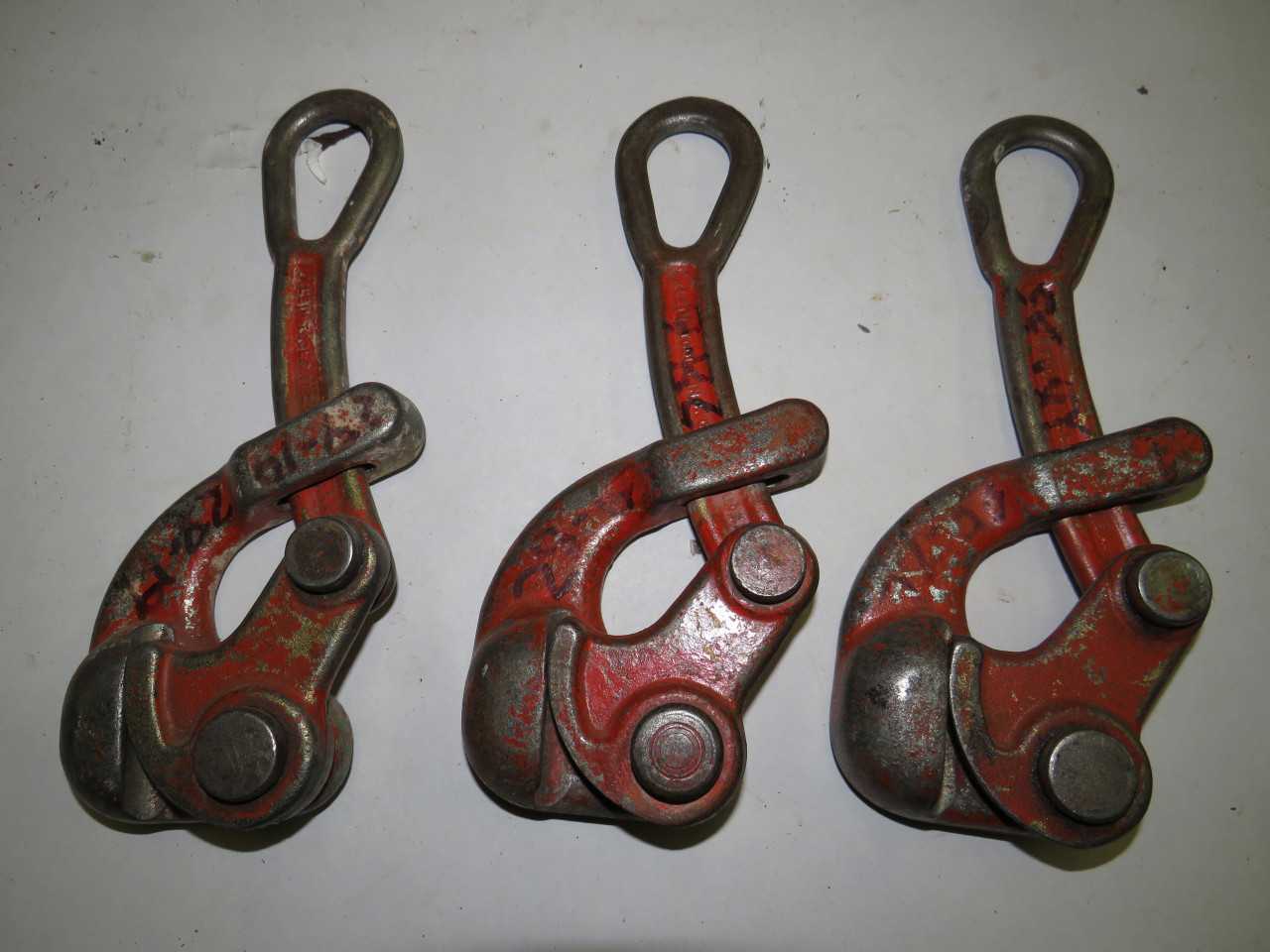 LOT OF 3 KLEIN HAVEN'S GRIP / BULLDOG WIRE PULLING GRIP - ELECTRIC POWER TOOLS