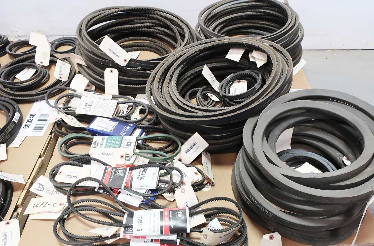 2 PALLETS OF ASSORTED POWER TRANSMISSION BELTS - POWER TRANSMISSION