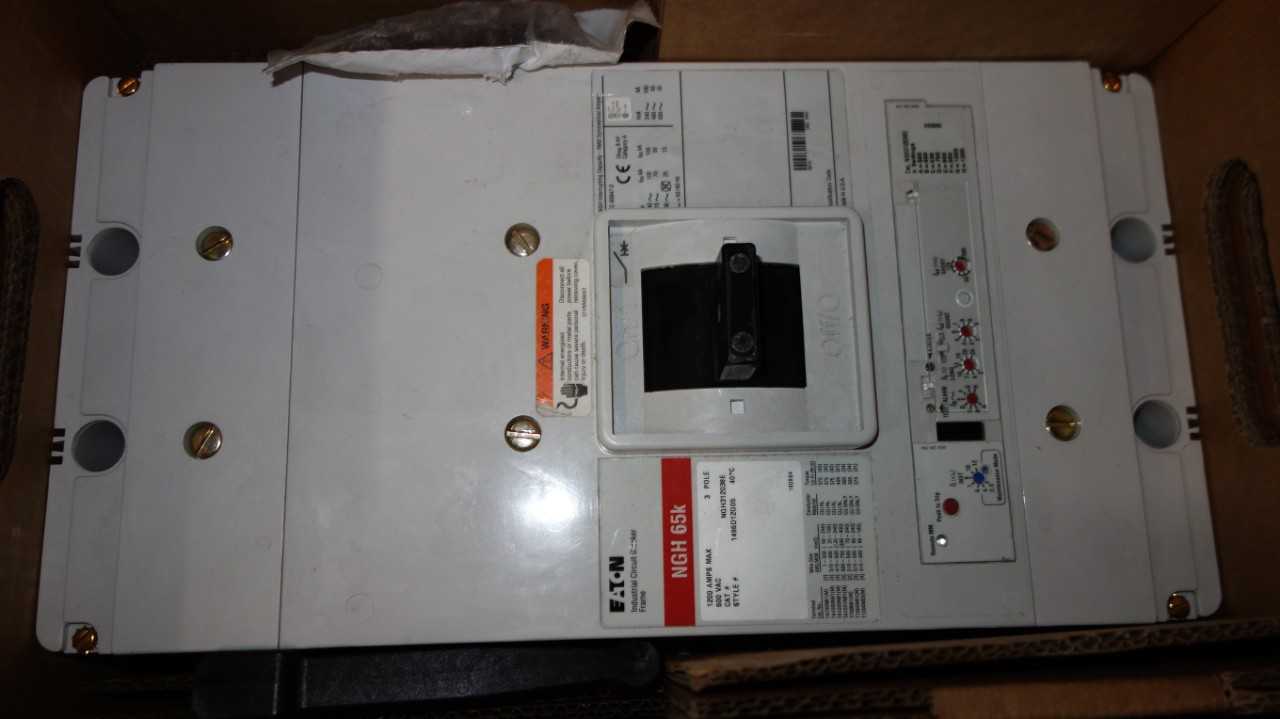 EATON NGH308038EC 1200A INDUSTRIAL CIRCUIT BREAKER - CIRCUIT BREAKERS