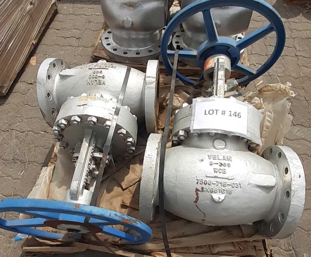 Lot of 2 Globe Valves - GLOBE VALVE