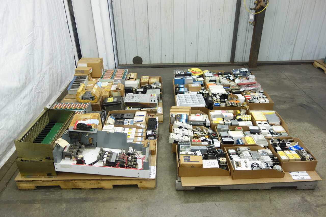 4 PALLETS OF ASSORTED ELECTRICAL CONTROLS - ELECTRICAL COMPONENTS