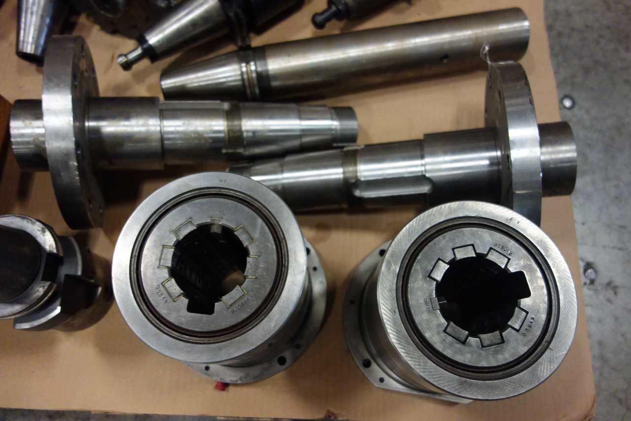 1 PALLET OF ASSORTED CAT 50 TOOL HOLDERS, ACCESSORIES, ATTACHMENTS - MISCELLANEOUS