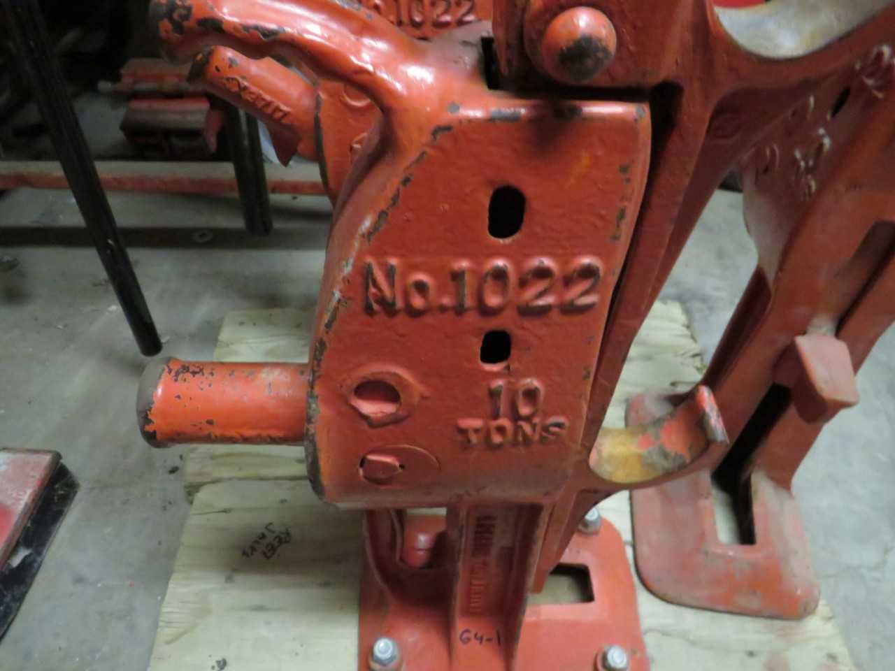 LOT OF 3 DUFF-NORTON 1022 10T CAPACITY REEL JACK STANDS - ELECTRIC POWER TOOLS