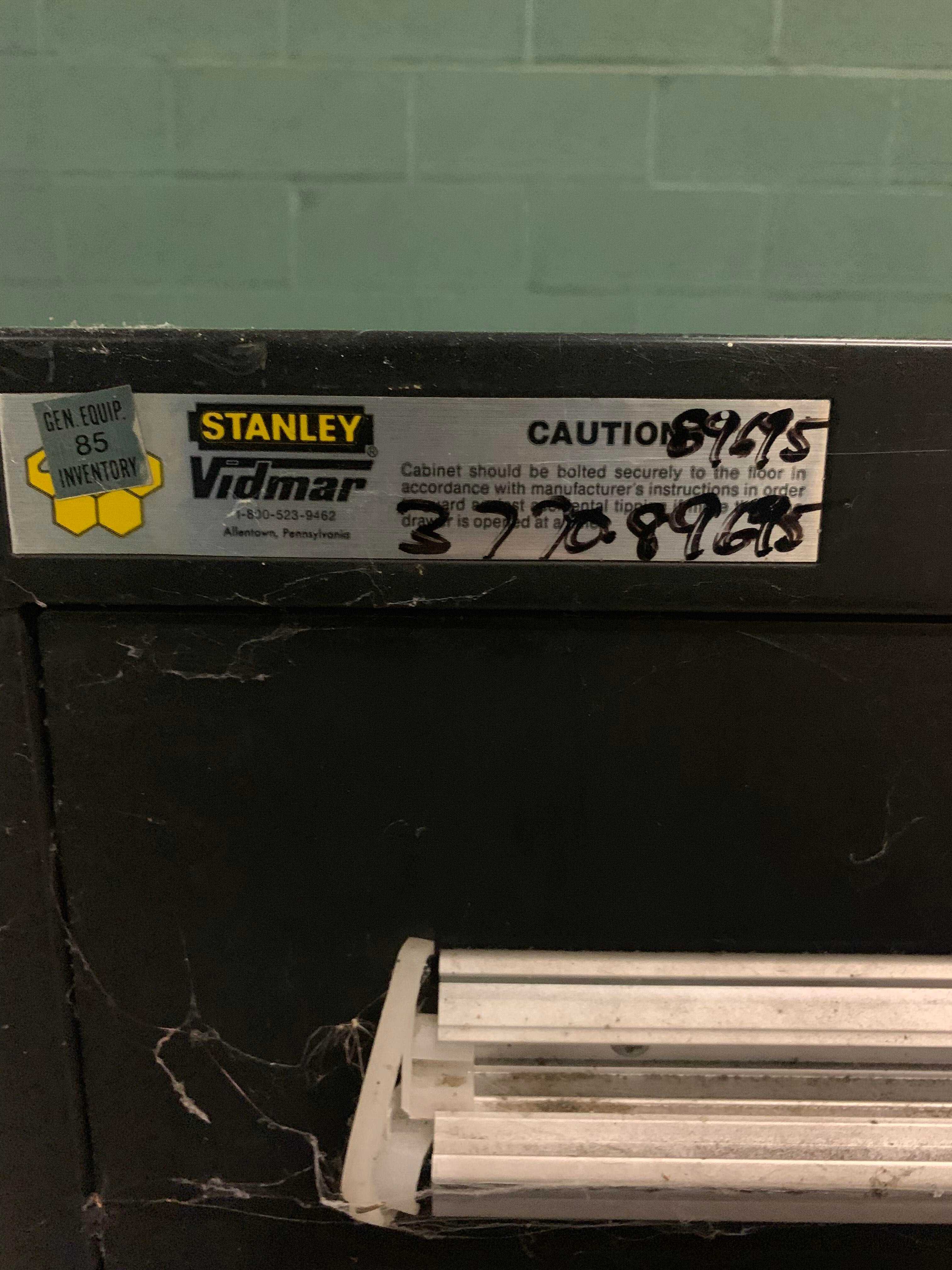 Vidmar 8 Drawer Cabinet - TOOL STORAGE