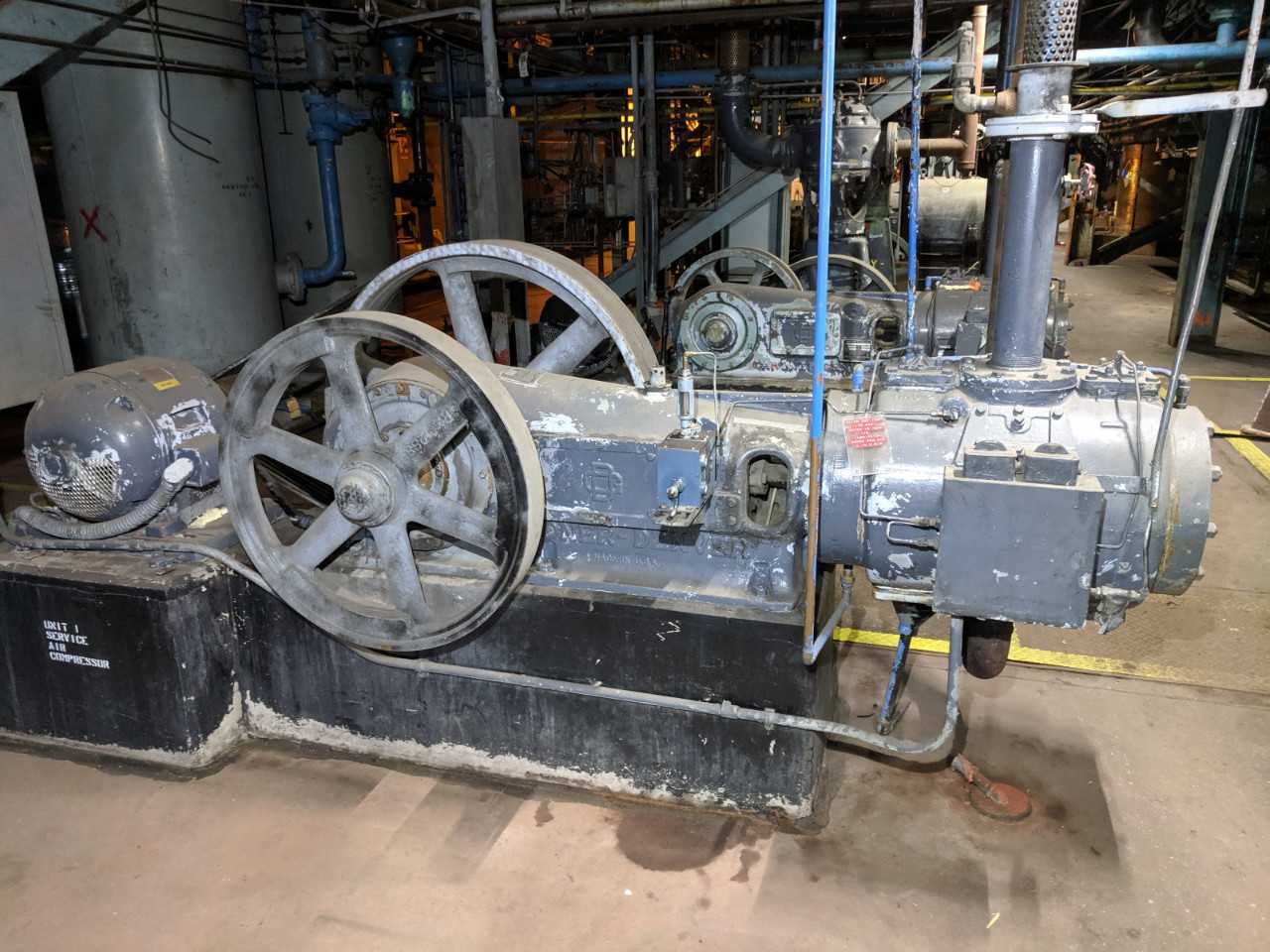 LOT OF 2 GARDNER DENVER R-9-CN 9X9, 7X7 COMPRESSORS - ELECTRIC POWER TOOLS LOT OF 2 GARDNER DENVER R-9-CN 9X9, 7X7 COMPRESSORS - ELECTRIC POWER TOOLS