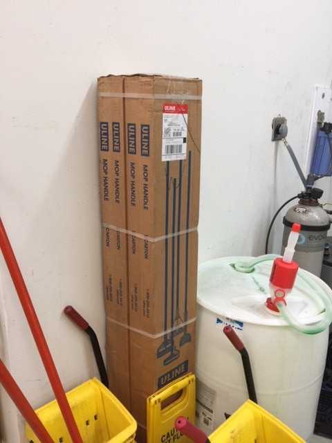 Mop Buckets, Uline Mop Handles and Wet Floor Signs - MATERIAL HANDLING