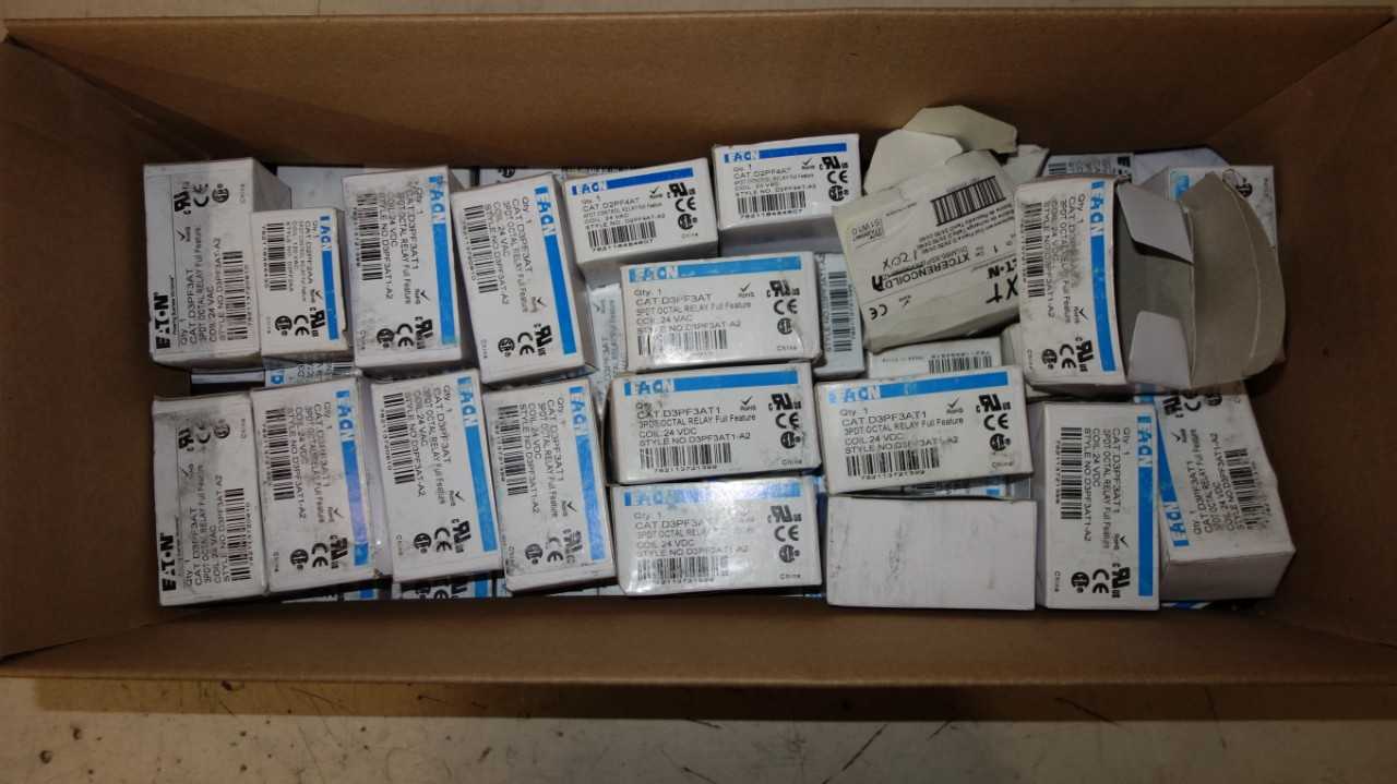1 BOX OF EATON / CUTLER HAMMER ELECTRICAL - ELECTRICAL COMPONENTS
