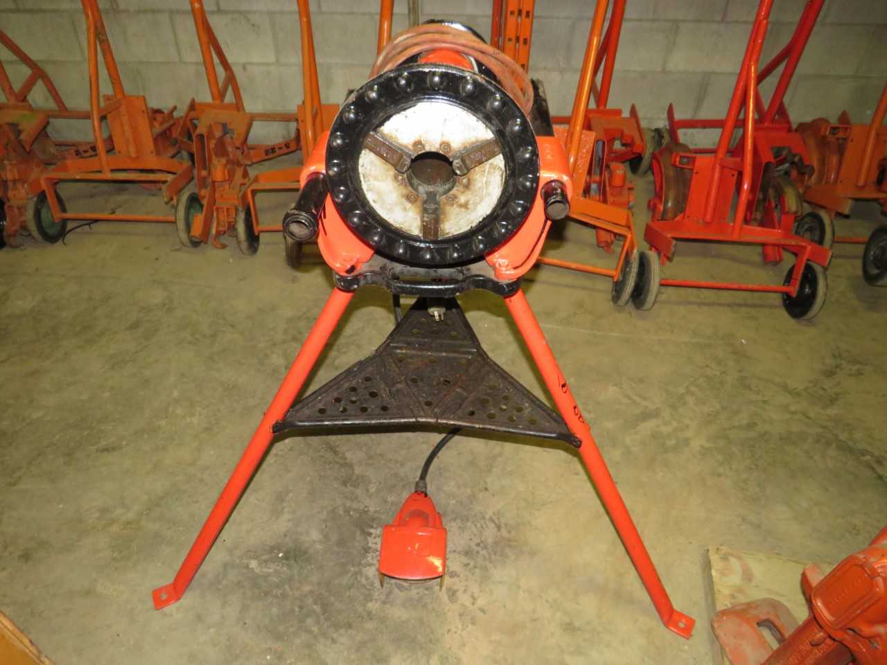 RIDGID MODEL 300 POWER DRIVE PIPE THREADER 115V, 15A, 1PH, 25-60HZ - ELECTRIC POWER TOOLS