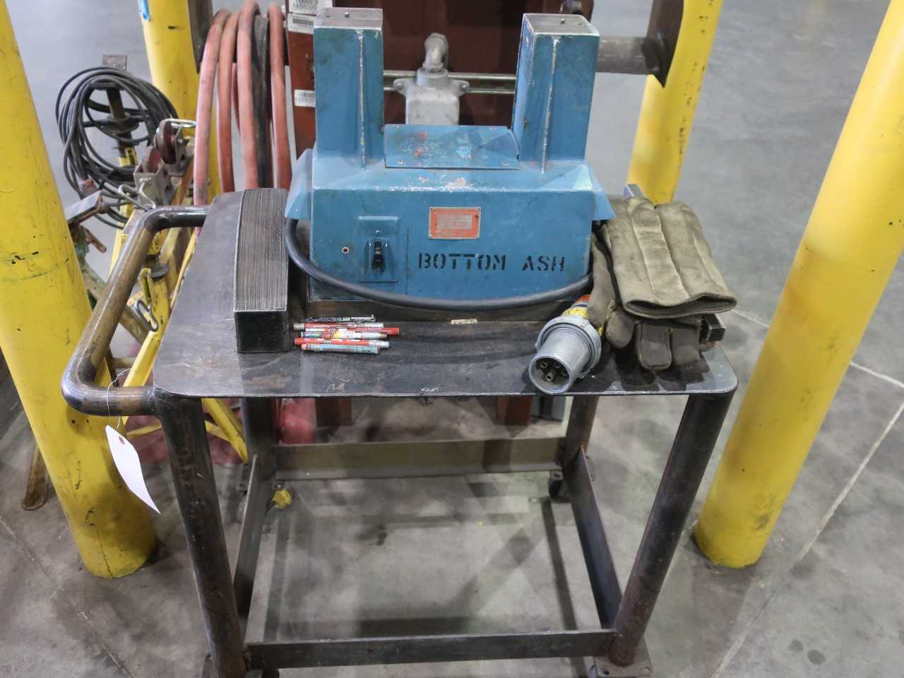 Bearing induction heater with cart, 440V-AC 1ph - HVAC EQUIPMENT