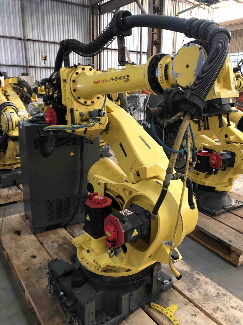 2007 R-2000iB-165F Fanuc Robot with R-30iA Controller - INDUSTRIAL ROBOTS